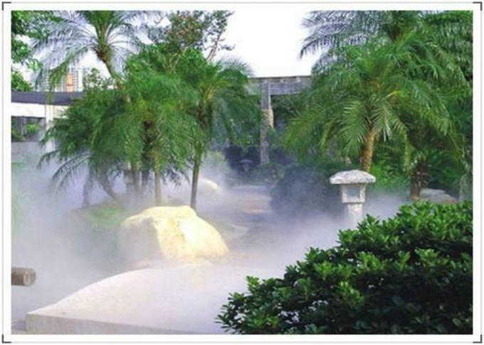 Modern Water Mist Fountain Using High Pressure Fogging System Eco Friendly